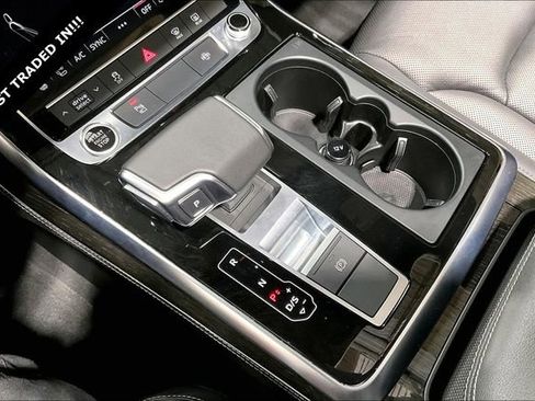 Used 2025 Audi Q7 3.0T Premium Plus image 13