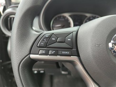 Certified 2021 Nissan Kicks S image 30