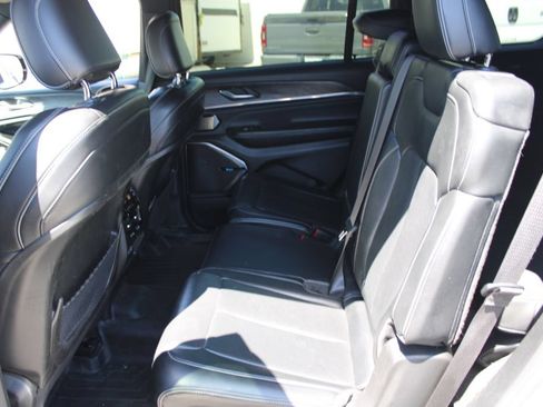 Used 2021 Jeep Grand Cherokee L Overland AWD/4WD image 17