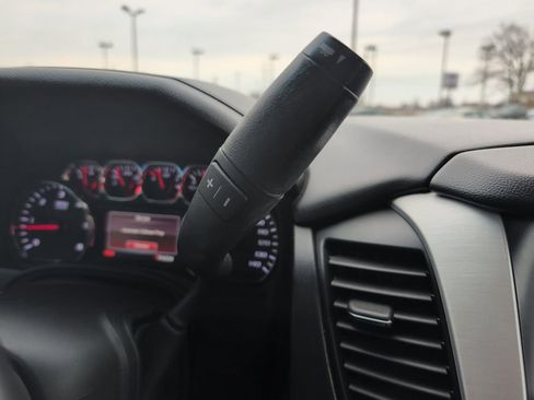 Used 2015 GMC Yukon SLT image 17