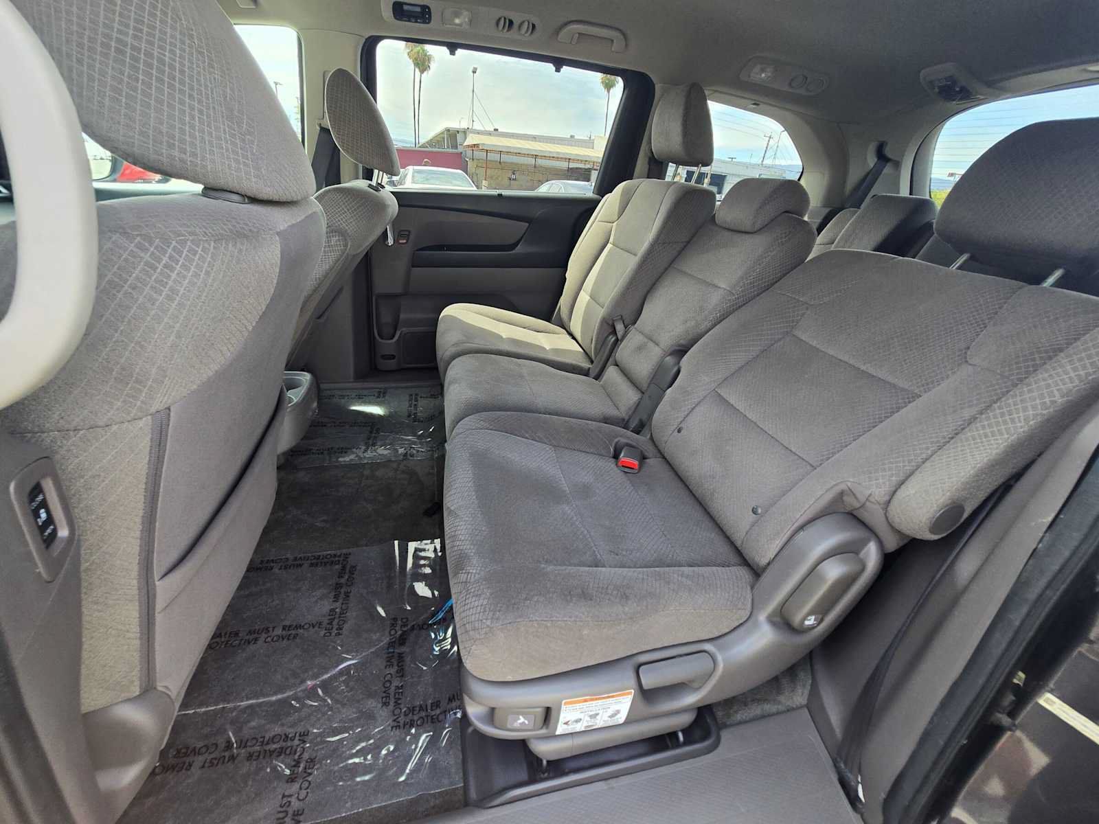 Used 2016 Honda Odyssey SE image 16