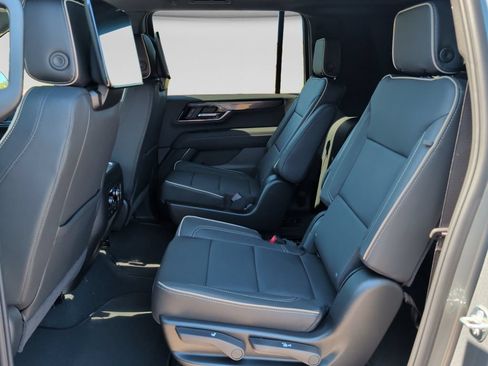 New 2026 GMC Yukon XL Elevation w/ Elevation Premium Package AWD/4WD image 36