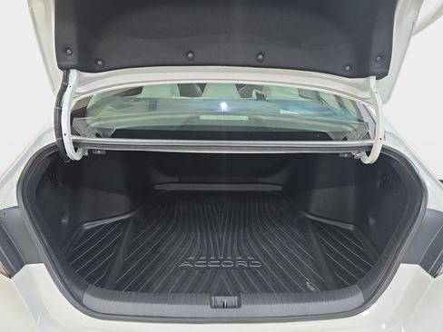 Used 2024 Honda Accord Touring image 27