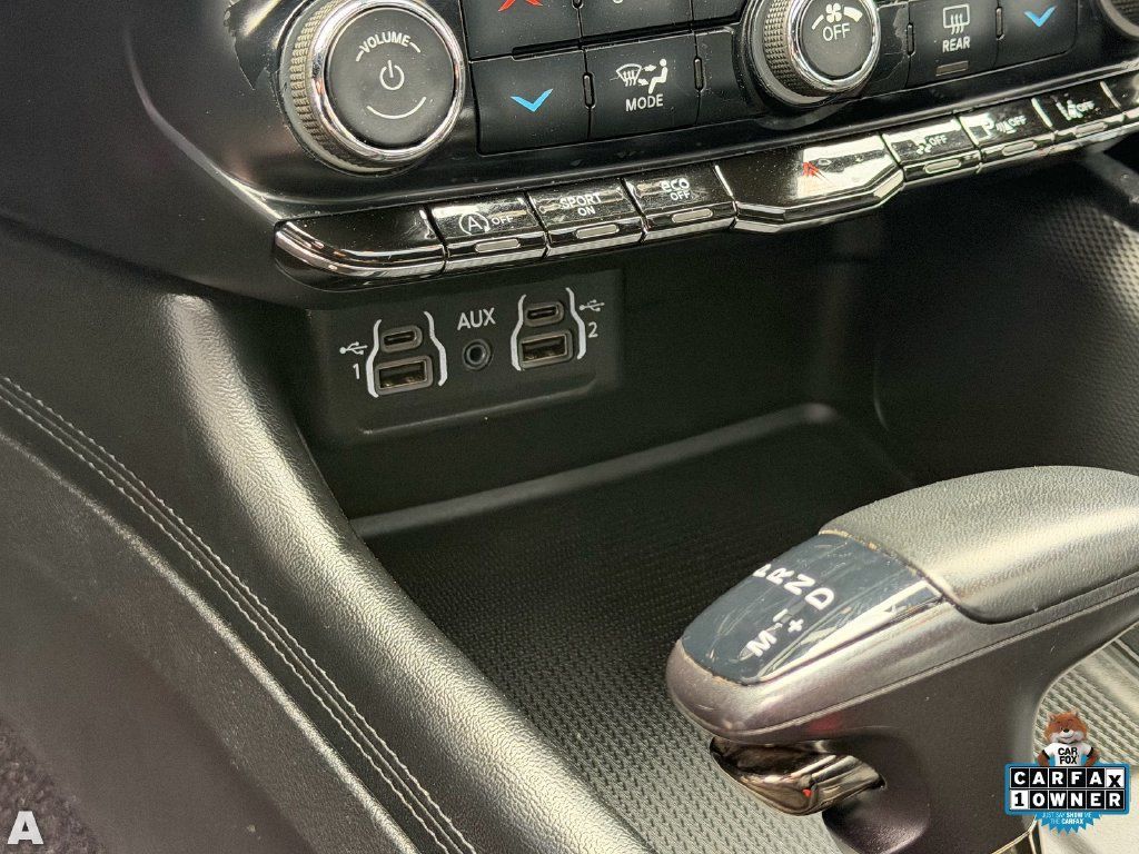 Used 2022 Dodge Durango GT RWD image 13