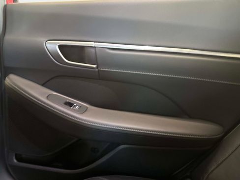 Used 2020 Hyundai Sonata Limited image 15