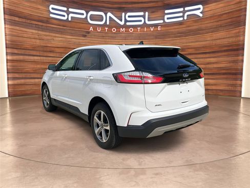 Used 2023 Ford Edge SEL w/ Convenience Package AWD/4WD image 3