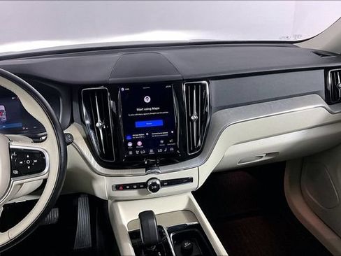 Used 2023 Volvo XC60 B5 Plus w/ Climate Package AWD/4WD image 6