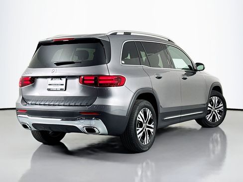 New 2026 Mercedes-Benz GLB 250 image 11