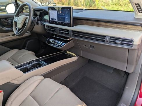 Used 2024 Lincoln Corsair Reserve w/ Equipment Group 202A image 28