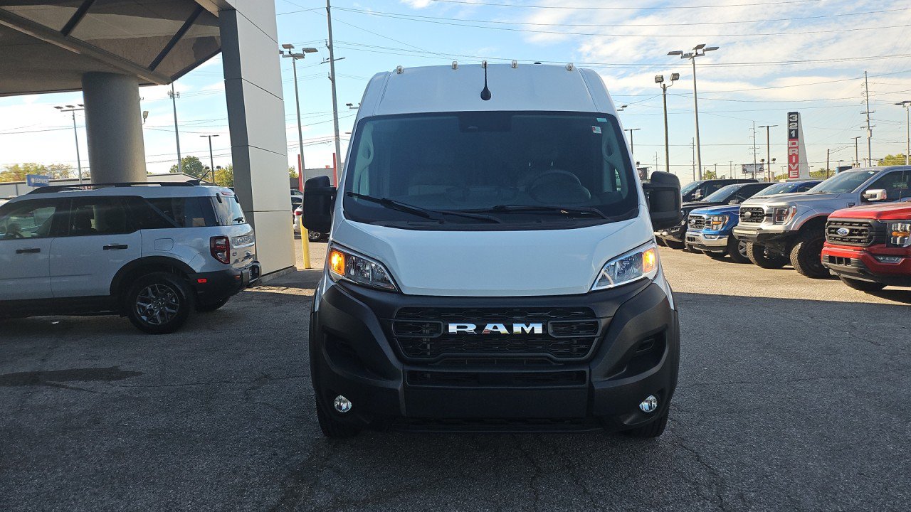 Used 2025 RAM ProMaster 2500 w/ Convenience Group FWD image 7