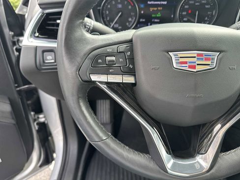 Used 2020 Cadillac XT6 Premium Luxury image 19