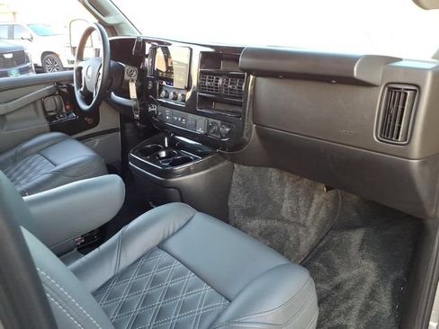 Used 2026 GMC Savana 2500 Extended w/ Driver Convenience Package RWD image 27