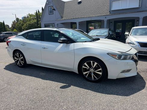 Used 2016 Nissan Maxima Platinum FWD image 7