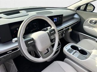 New 2026 Hyundai Ioniq 9 Calligraphy video 3