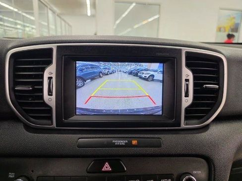 Used 2019 Kia Sportage LX w/ LX Popular Package AWD/4WD image 16