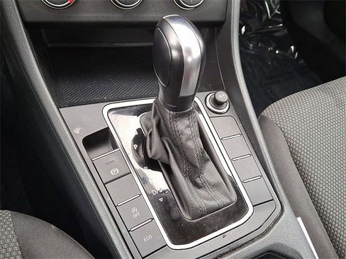 Used 2019 Volkswagen Jetta S w/ Driver Assistance Package image 14