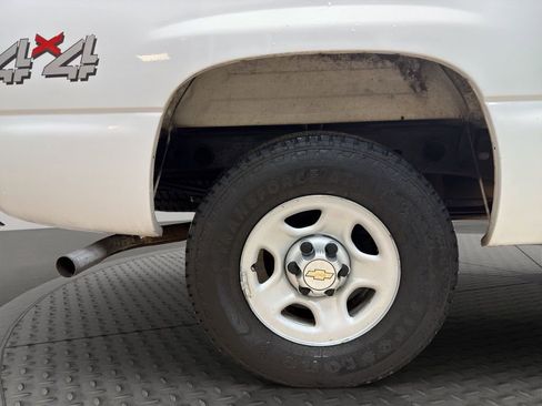 Used 2000 Chevrolet Silverado 1500 4x4 Extended Cab w/ Firm Ride Suspension Pkg image 20