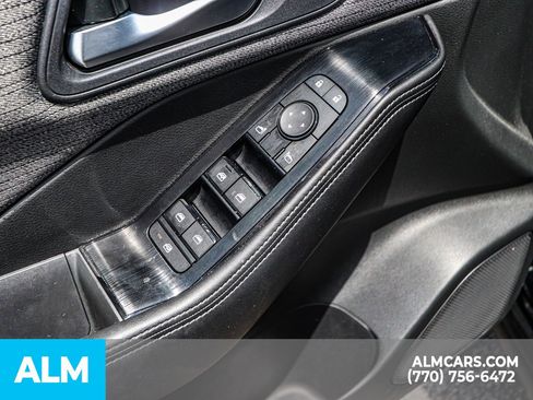 Used 2023 Nissan Rogue SV image 53