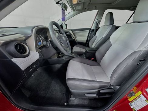 Used 2015 Toyota RAV4 XLE image 23