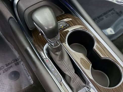 Used 2024 Chevrolet Malibu LT image 19