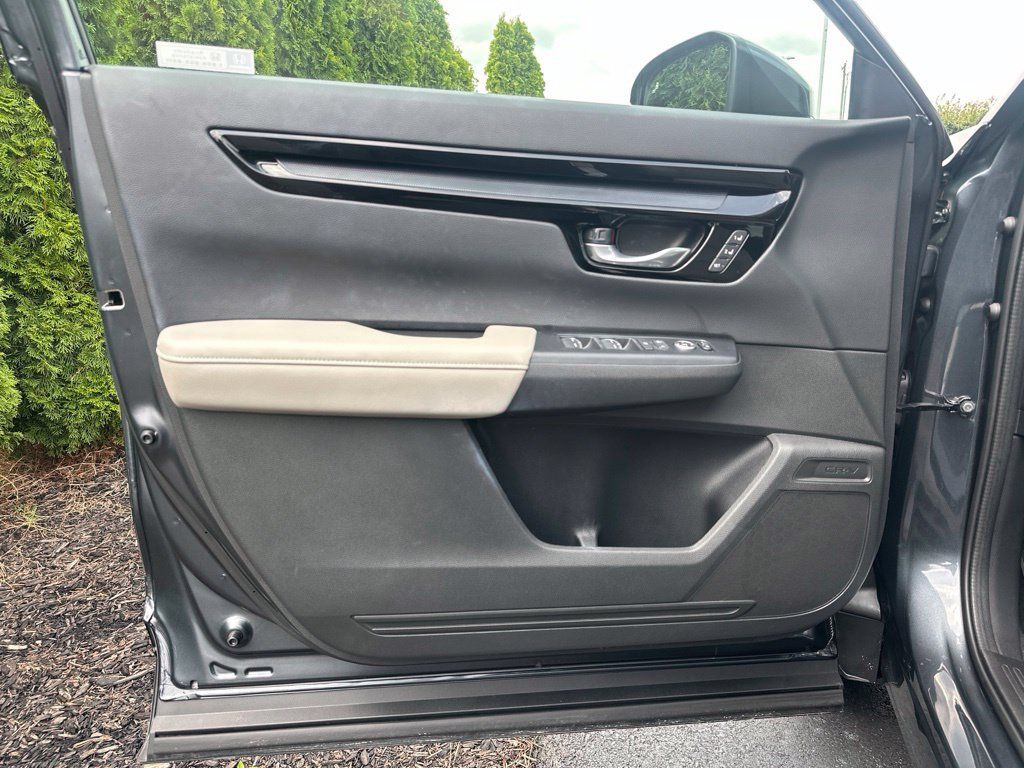 Used 2024 Honda CR-V EX-L image 8