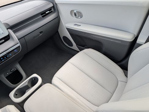 Certified 2023 Hyundai Ioniq 5 Limited AWD/4WD image 11