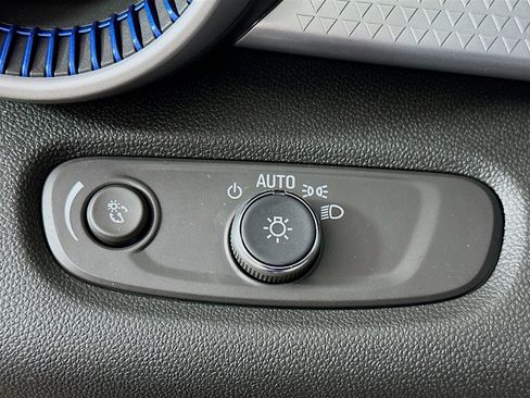 Used 2024 Chevrolet Trax LS w/ LS Convenience Package image 17