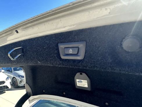 Used 2017 BMW 530i image 17