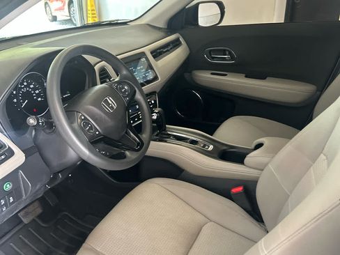 Used 2022 Honda HR-V EX image 11
