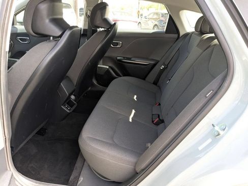 Used 2025 Kia K4 FWD image 23