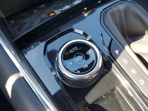 Used 2023 GMC Canyon AT4 w/ AT4 Premium Package image 27