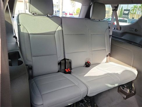 Used 2025 GMC Yukon XL Elevation w/ Technology Package image 23