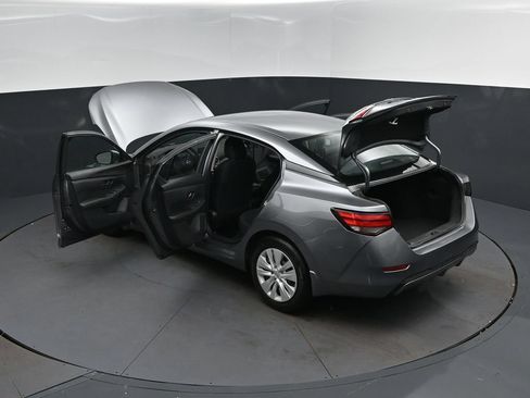 Used 2024 Nissan Sentra S FWD image 47