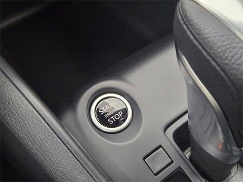 Used 2024 Nissan Kicks S image 33