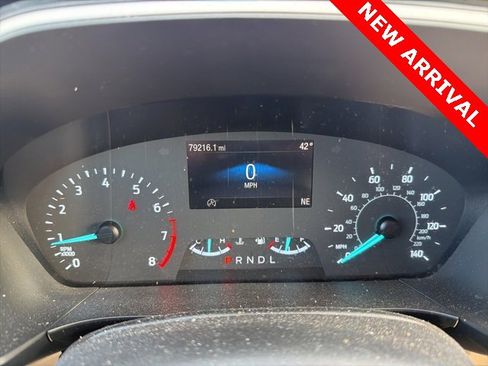 Used 2021 Ford Escape SE w/ SE Sport Appearance Package image 10