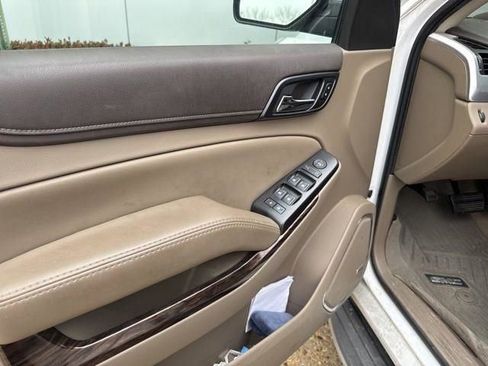 Used 2017 GMC Yukon SLE w/ SLE Value Package image 22