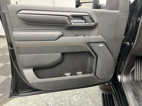 Certified 2025 GMC Sierra 2500 AT4 w/ Technology Package image 9