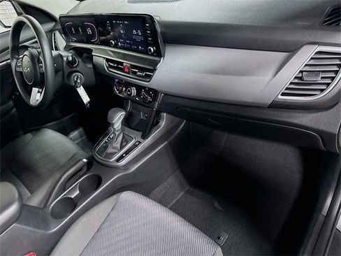 Used 2024 Kia Seltos LX image 30
