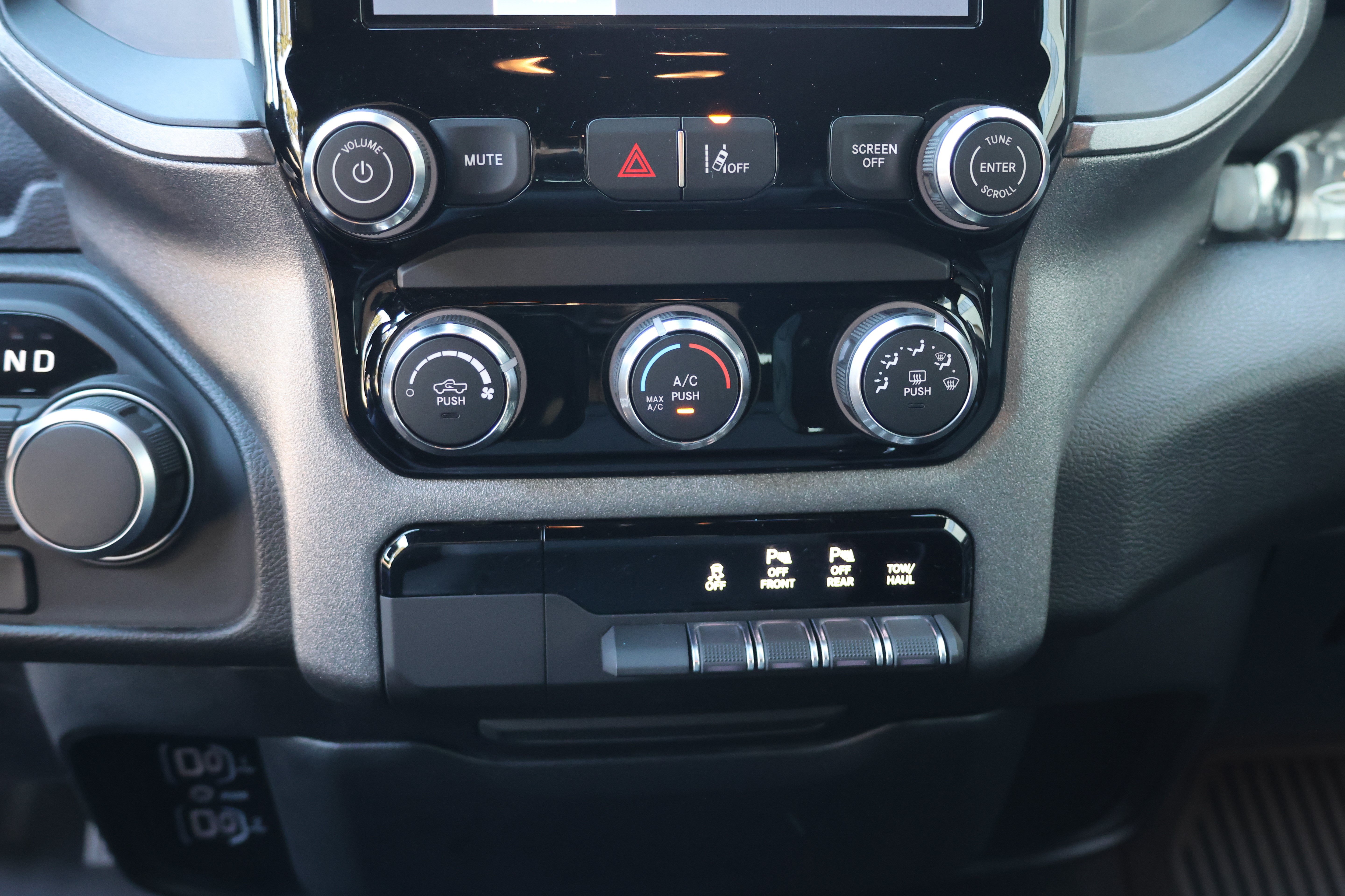 Used 2025 RAM 1500 Tradesman RWD image 32