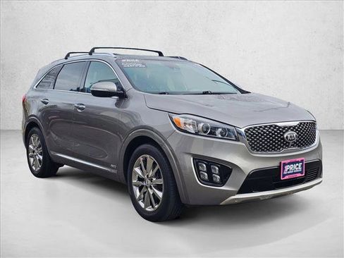 Used 2017 Kia Sorento SX image 7