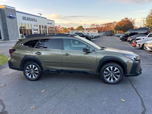 Used 2024 Subaru Outback Limited image 2