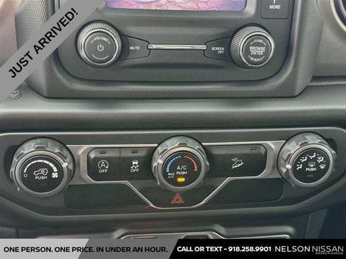 Used 2020 Jeep Wrangler Unlimited Sport S AWD/4WD image 15