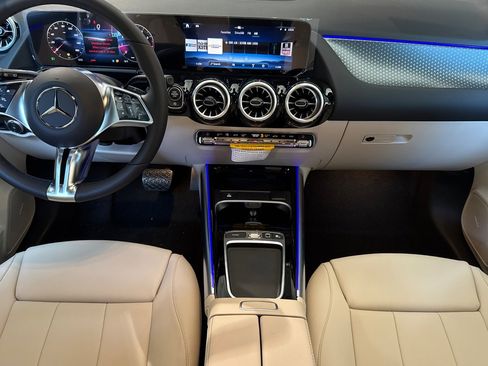 New 2025 Mercedes-Benz GLA 250 image 16