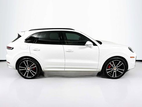 New 2026 Porsche Cayenne S AWD/4WD image 8