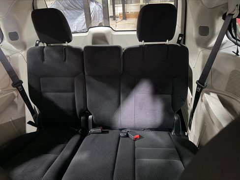 Used 2019 Dodge Grand Caravan SE image 31