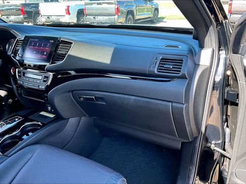 Used 2022 Honda Ridgeline Black Edition image 18