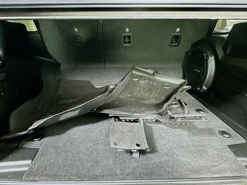 Used 2022 Jeep Wrangler Unlimited Sahara w/ Cold Weather Group image 34