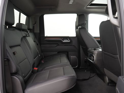 Used 2025 GMC Sierra 2500 Denali w/ Denali Reserve Package AWD/4WD image 14