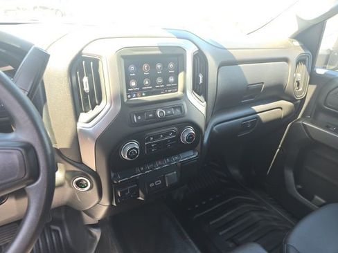 Used 2025 Chevrolet Silverado 2500 W/T w/ WT Convenience Package image 11