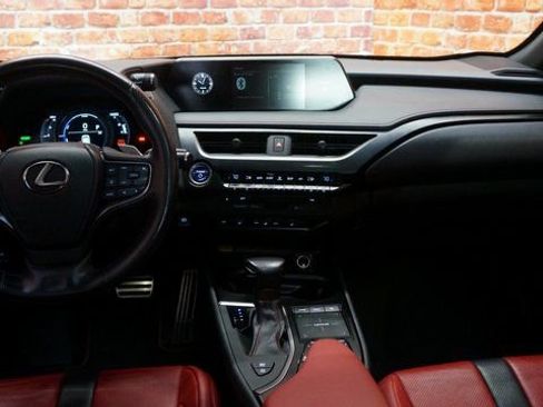 Used 2022 Lexus UX 250h F Sport w/ F Sport Premium Package image 11